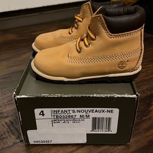 Timberland infant crib booties